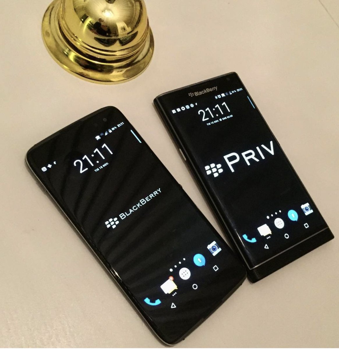 GoTalkUSA's tweet photo. Which do you pick up: DTEK60 or PRIV? 🧐🧐📸 @blackberryinsta
.
.
.
.
.
.
#blackberrydtek60 #DTEK60 #bbm #blackberrymobile #BlackBerrypriv #priv #BlackBerry #bbfotm https://t.co/hux9lF8aqs