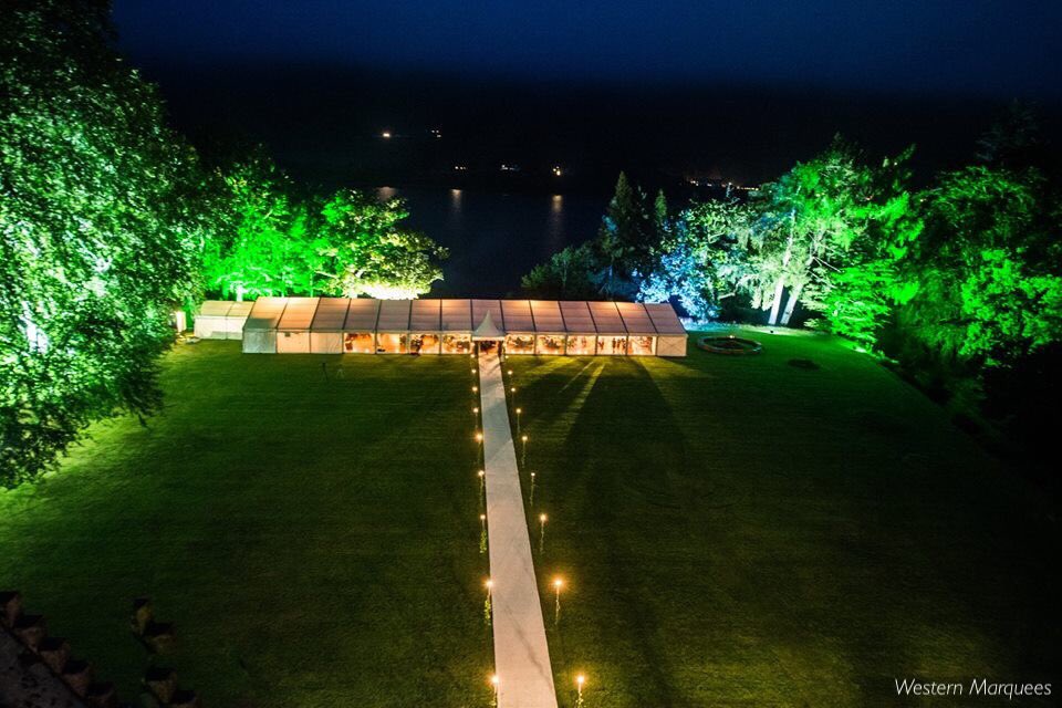 WesternMarquees's tweet photo. Lighting can completely change the atmosphere at your event and make your guests go “WOW” 🎆 Check out some of our extensive options we have for hire: 

🌟 Outdoor flood lighting 
🌟 Uplighters (varying colour options 🌈)
🌟 Star burst and fairy lights 
🌟 Star light ceiling https://t.co/MN37RkamUk