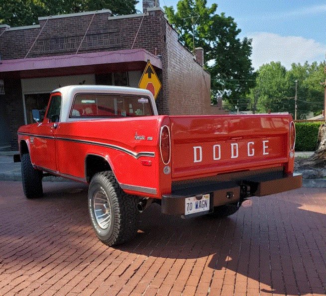 1970 Dodge Powerwagon