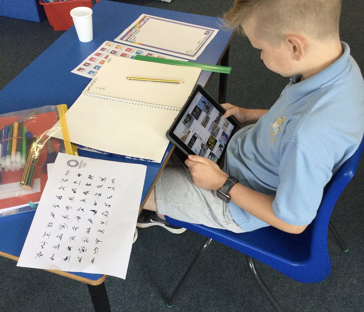 whickhamstmarys's tweet photo. Year 6 putting their design skills into action as they begin their @GatesheadSSP #drawunite challenge! #wearestmarys https://t.co/eCU3Ri0esd
