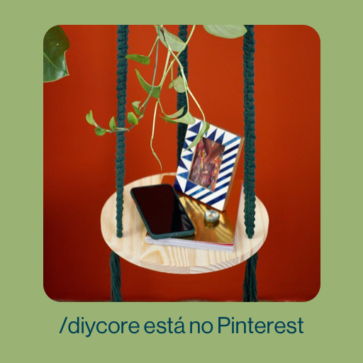 Eu ouvi DIY? Se quiser se aventurar em novo projeto, vale dar uma olhada nos projetos da <a href="/diycore/">Karla Amadori</a> – uma coisa mais linda que a outra! A gente deixa o link aqui pra facilitar pra vcs 🧑‍🎨: pin.it/5PVlwXC