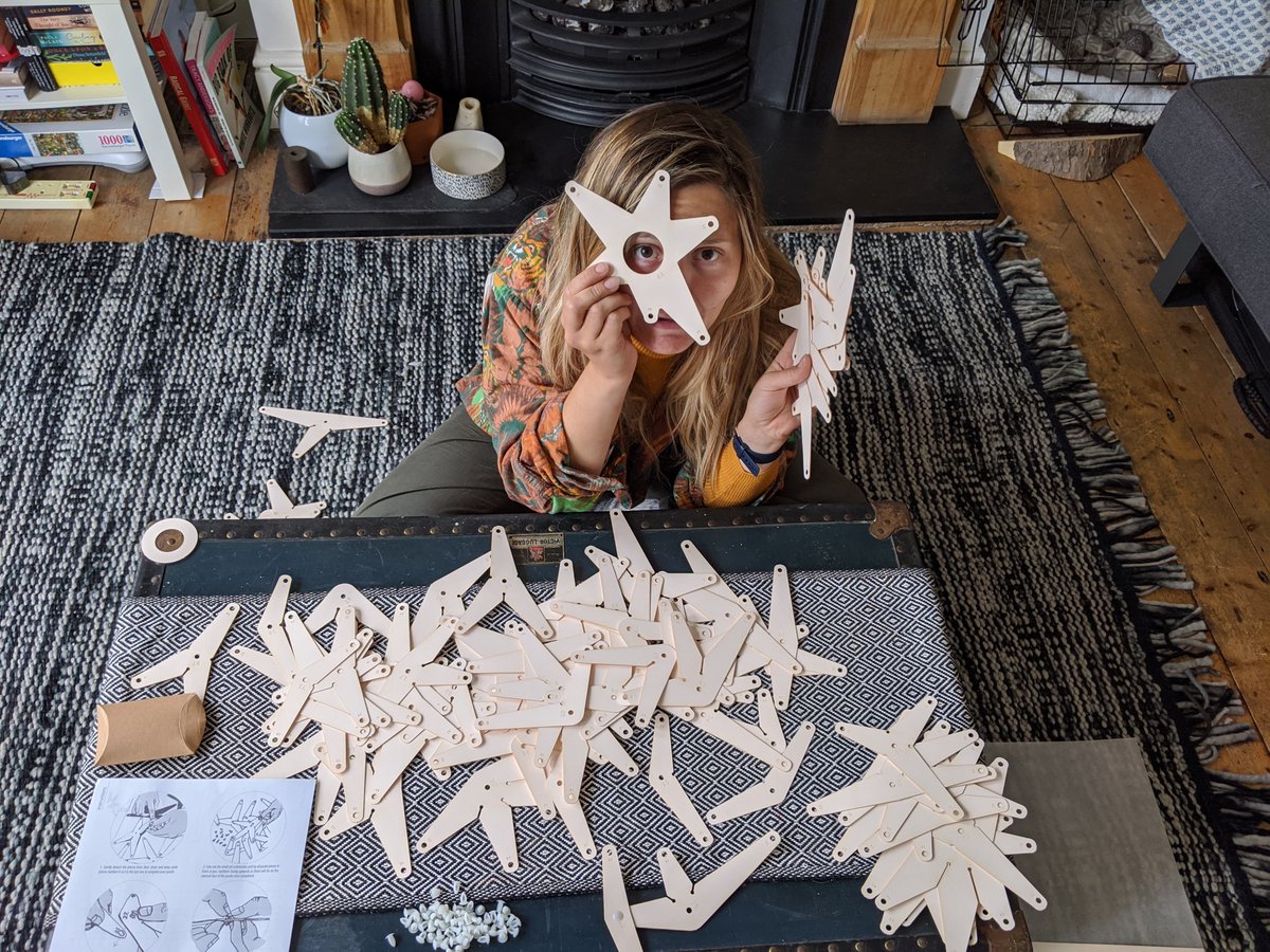 luzz_3D's tweet photo. Lucy, her flatmate and their dog Luna, assembling their Misty Rose a couple of weekends ago. Luna was very curious and helped throughout the whole process! https://t.co/c5UEzX6hop
