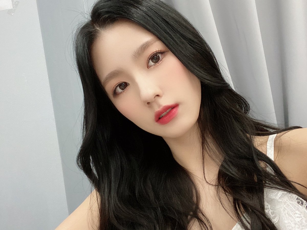 official_i_dle's tweet photo. [#미연] I-LAND⭐️🥳💝
조금 늦었지만 모두모두 고생많으셨어요 감사합니다 💕

https://t.co/hPCAu69qie https://t.co/yAzlrlnCmi