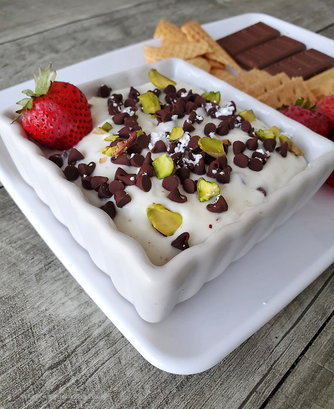 Not only is this the Best Cannoli Dip ever, it's the easiest dessert dip you will ever make!
Print this Recipe:https://t.co/JRtlFVJkqE
#cannolidip #italiancannolirecipedip #sweetdiprecipe #whatscookinitalianstylecuisine https://t.co/O17UbHVJc7