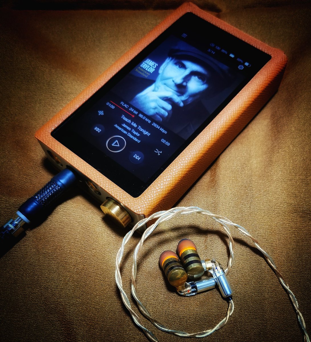 ken___yan's tweet photo. 寝る前ポタタイム😴🎧
Sd取り出せないけどとりあえず聴けるので😅
DX220Max~Ragnarok🍣変換~Project71 w/Explore Hybrid Limited FURUTECH
Project71凄く合う👍
外は雨が酷いけど、James Taylorをしっとり聴いて癒される
#iBasso
#DITA
#CableMaster
#Sushi🍣 https://t.co/ewsuxYbNtd