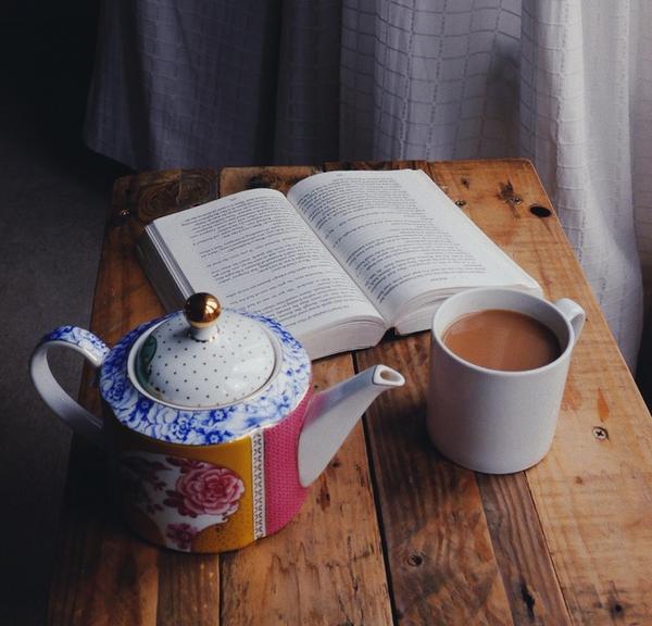 We are big readers at Winter’s Moon and something new we want to introduce on here is a Seasonal List of Reading Recommendations. Books that we’ve enjoyed recently or are looking forward to getting stuck into over the coming months. 

wintersmoon.co.uk/blogs/news/sum…