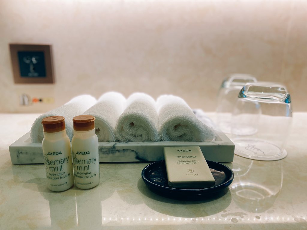 HesterLin8's tweet photo. インディゴ初体験🥰
台湾のシリコンバレーという新竹に所在する。ベッドもお風呂も心地良い～
#新竹 #英迪格 #台湾ホテル #ホテルインディゴ #indigo #hotel #taiwan #visittaiwan #discovertaiwan #taiwander #taiwanhotel https://t.co/SAEu3YSZGb