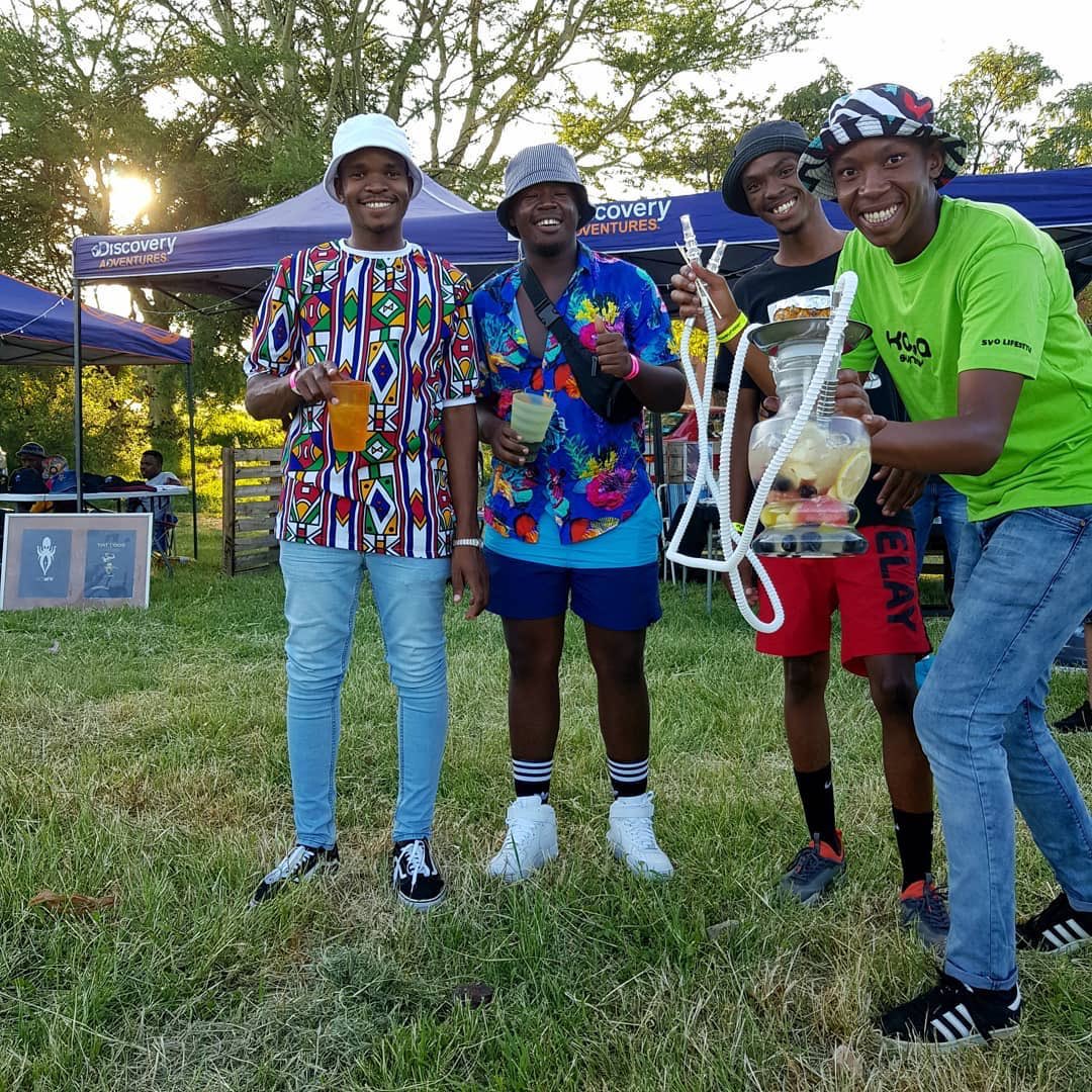 Hookahfam's tweet photo. A First of a decade Kota Sunday the first of 2020. (0️⃣2️⃣/0️⃣2️⃣/2️⃣0️⃣2️⃣0️⃣) was yet another one for the books.
The Gents went fruitful smoking.
Making hubbly fashionable.🌬💨
#HookahPine 🍍
#HookahFam
#kotaSunday https://t.co/IvCo0YlaTC