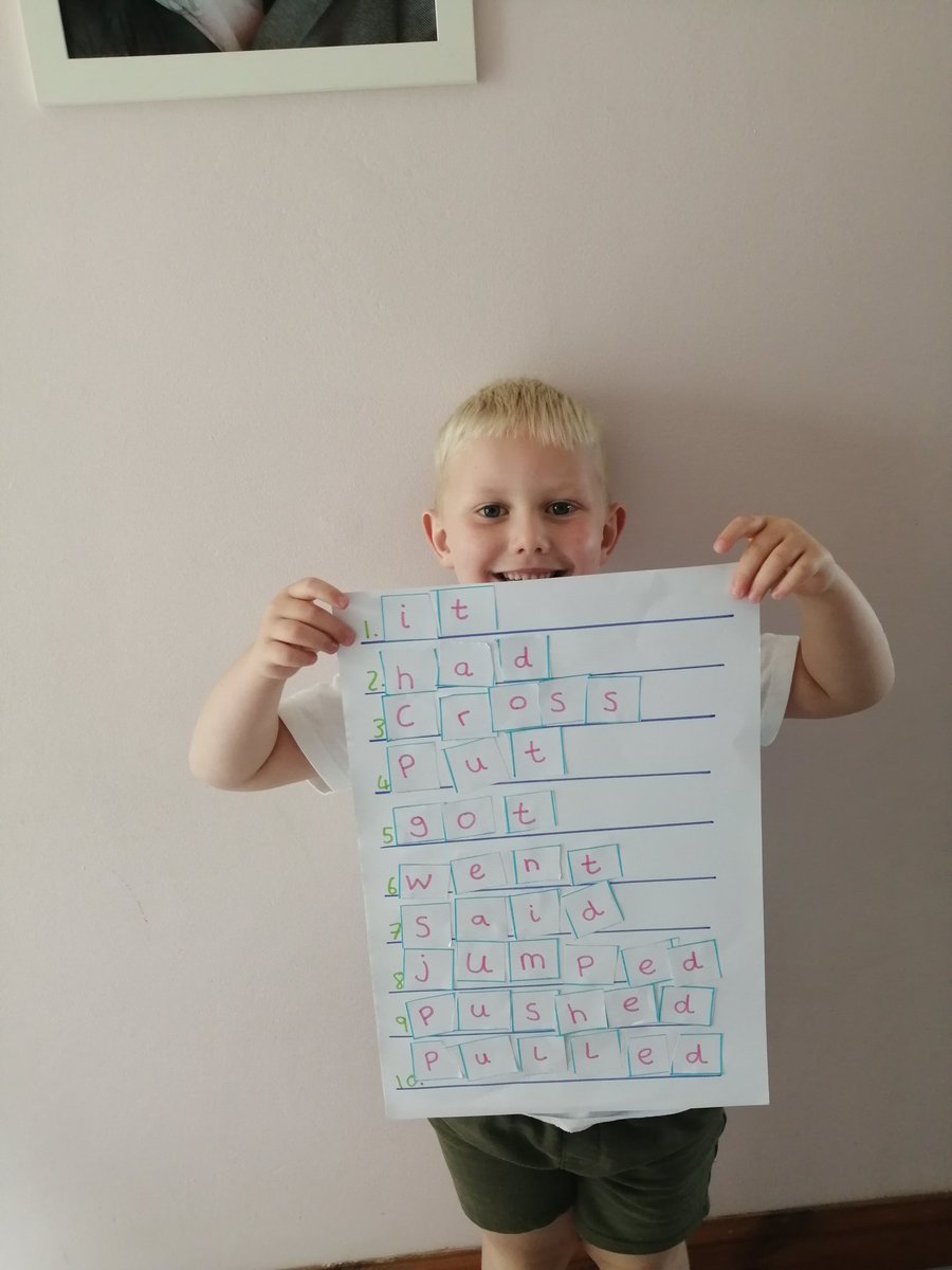 Sheree01334897's tweet photo. @BryncethinPS3 Charlie's been learning his spelling this morning by cutting and sticking the words and sounding them out 😄 https://t.co/jZ5s2irbHf