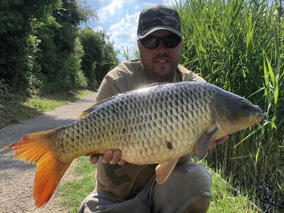 CarbonBaits's tweet photo. Russell Bedford managed to winkle out two fish to 22lb from his local canal while fishing over small handfuls of Hemp &amp; Maize 
.
.
#carbonbaits #hasslefree #particle #hemp #maize #tigers #minimix #partimix #hookbaits #carpy #angling #carpfishing #carp #angler https://t.co/SXRqO2iB0B