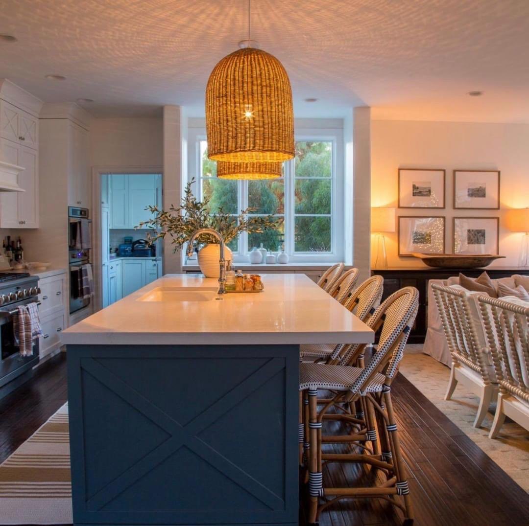 HomeConnect24's tweet photo. Life happens between on and off.
With each Lutron LED dimmer, you get 250 different lighting levels.

You can set your lighting to a soft yet functional glow or bright fluorescent  lights, depending on the  mood you want to create.
Dimmers come with every smart lighting solution. https://t.co/WaLDwZ4sVo