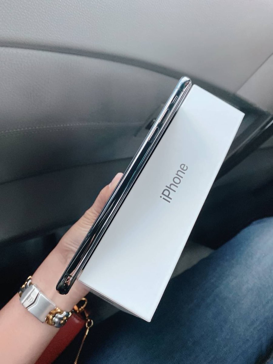 Piyapa15's tweet photo. iphone Xs Max 256g 
TH
อุปกรณ์ครบกล่อง
.... เปลี่ยนจอแล้ว มี truetone ปกติ
ราคา 21,900฿ ส่งฟรี #มือถือมือส��ง https://t.co/rW3RurbhPM