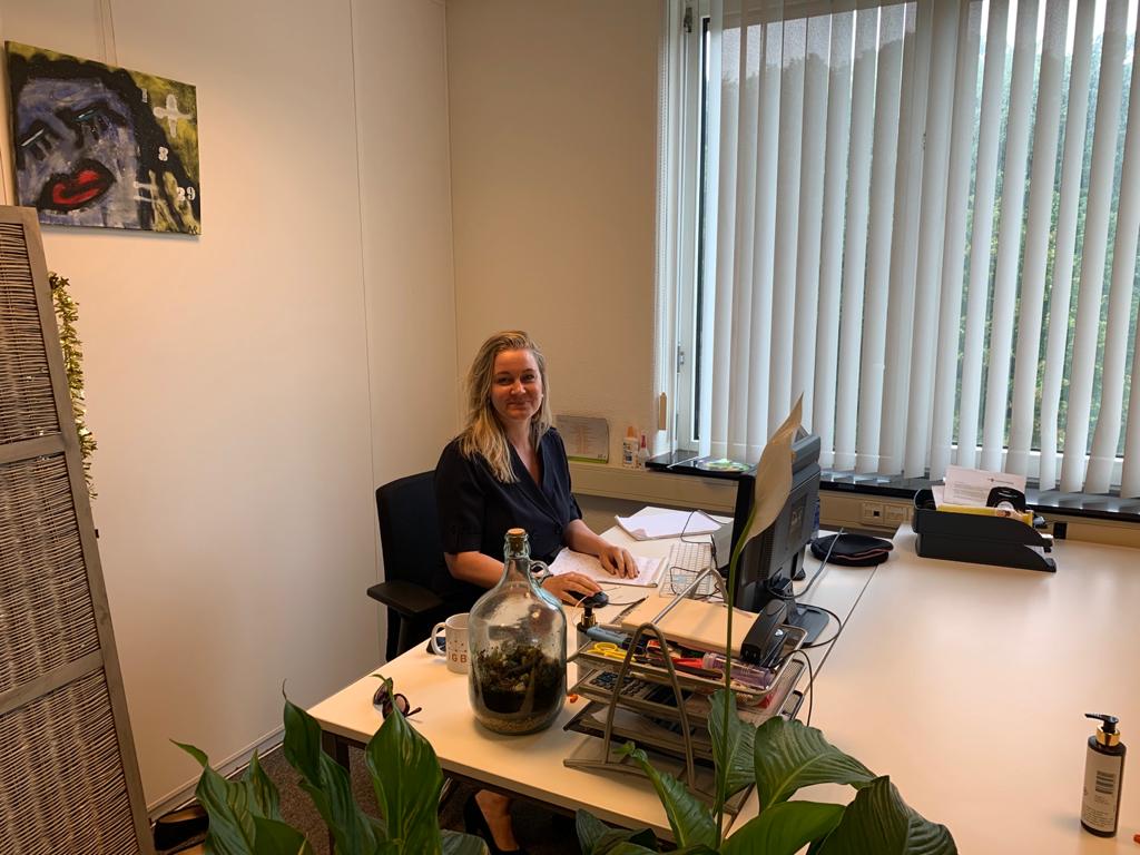 Hoe werken onze collega’s van IGB vanuit huis? Lees hier het verhaal van onze Accountmanager Annemieke.
ingoedebanen.nl/blog/hoe-werke…