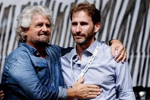NazionalP's tweet photo. Dunque sembra che il comico @beppe_grillo lancerà ennesimo messaggio indicando alleanze con il @pdnetwork in tutte le regioni
Ora i cittadini sapranno chi sono realmente questi apritori di scatolette di tonno traditori del popolo

@vitocrimi
@matteosalvinimi
@Agenzia_Ansa https://t.co/KS0l39Hioq