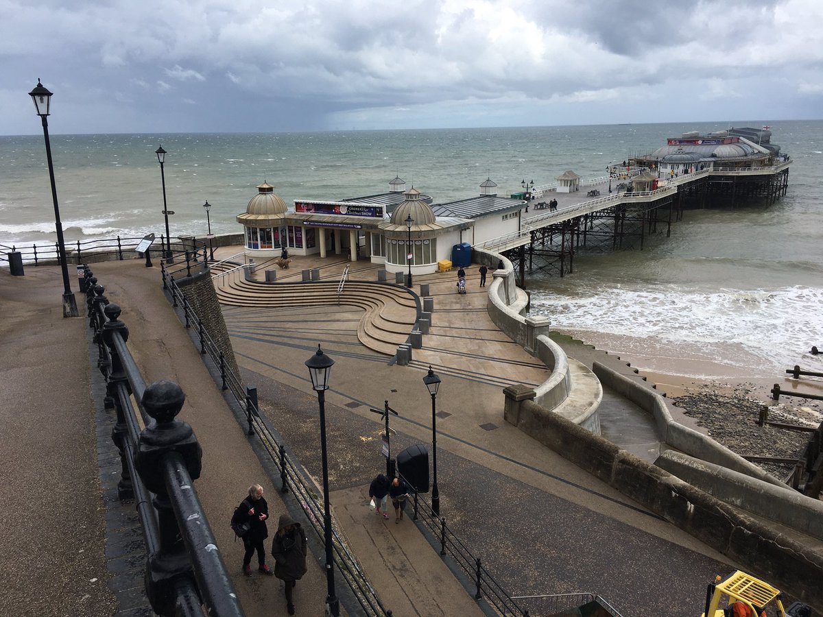 G8GTZ's tweet photo. So as predicted during the heatwave in April /May, the weather in July is decidedly Autumnal!  But still good to get out and enjoy the sea and have a coffee in a busy but safe cafe 😀 https://t.co/RnJSNFeo40
