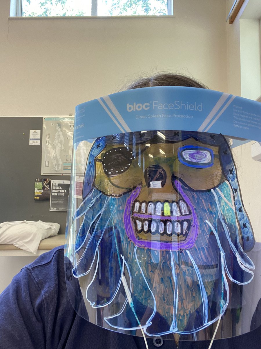 lucy_allinson's tweet photo. #shieldchallenge #fortnite #blackheart #patientrequest! @PhysioPhebes @Physio_Marshall @ESHT_MSK @sjryan15 @ESHT_OOH @AmyDolling @ssnodin https://t.co/8E4CII0nBX