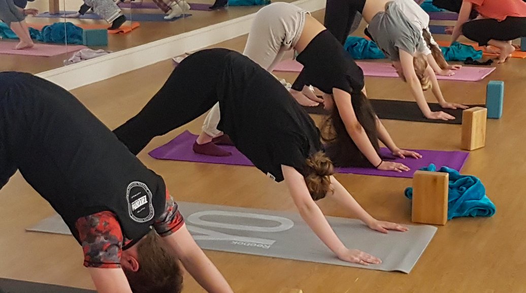 BryanstonSchool's tweet photo. In our latest blog post Teacher of Modern Languages and Yoga Instructor Ro Pakenham-Walsh explains why yoga and meditation have such an important part to play in regulating our emotions.
Read her blog here: https://t.co/dHpS9Q84eo @BryanstonYoga @SportBryanston https://t.co/FLcT6wjmL1