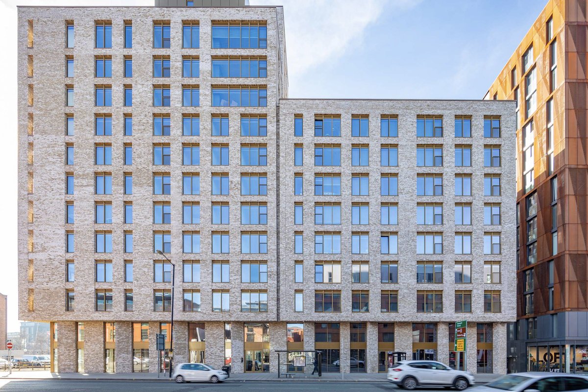 Aire_Valley_Ltd's tweet photo. New Case Study Alert! Completed in 2019. Using @Aluprof_UK MB-70SG hidden vent tilt/turn #windows bespoke mullion extruded to achieve imposed windloads. @Senior_Systems #SF52 #curtainwalling & #SPW501 #doors to ground floor retail compliant with PAS24:2016
https://t.co/rGiyzBFRL0 https://t.co/Uy8NDRCSiV