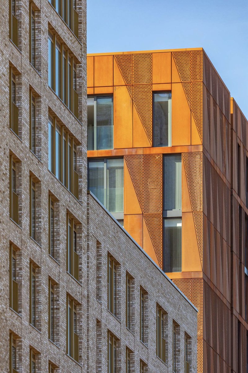 Aire_Valley_Ltd's tweet photo. New Case Study Alert! Completed in 2019. Using @Aluprof_UK MB-70SG hidden vent tilt/turn #windows bespoke mullion extruded to achieve imposed windloads. @Senior_Systems #SF52 #curtainwalling & #SPW501 #doors to ground floor retail compliant with PAS24:2016
https://t.co/rGiyzBFRL0 https://t.co/Uy8NDRCSiV