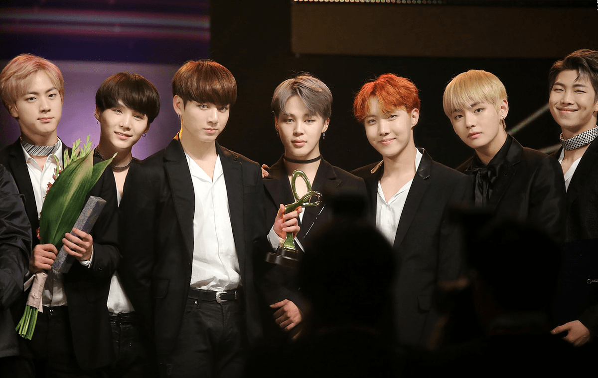 Bts стол