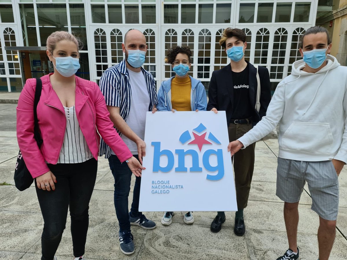BNGFerrolterra's tweet photo. Hoxe, en Ferrol,na presentación do programa en relación coa xente nova #CambioGalego #UnhaNovaGaliza https://t.co/YZNSLrTJm2