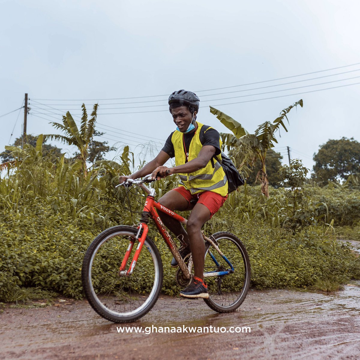 MoveWithPhish's tweet photo. Every edition of #YenkoAburi has its unique vibe and experience. Last Saturday’s was crazy!
It was drizzling when we got to Aburi and that didn’t stop us from biking. Everyone loved the mud it came with. We live for moments like this. #MyAkwantuoExperience https://t.co/QY5OJnLRvJ