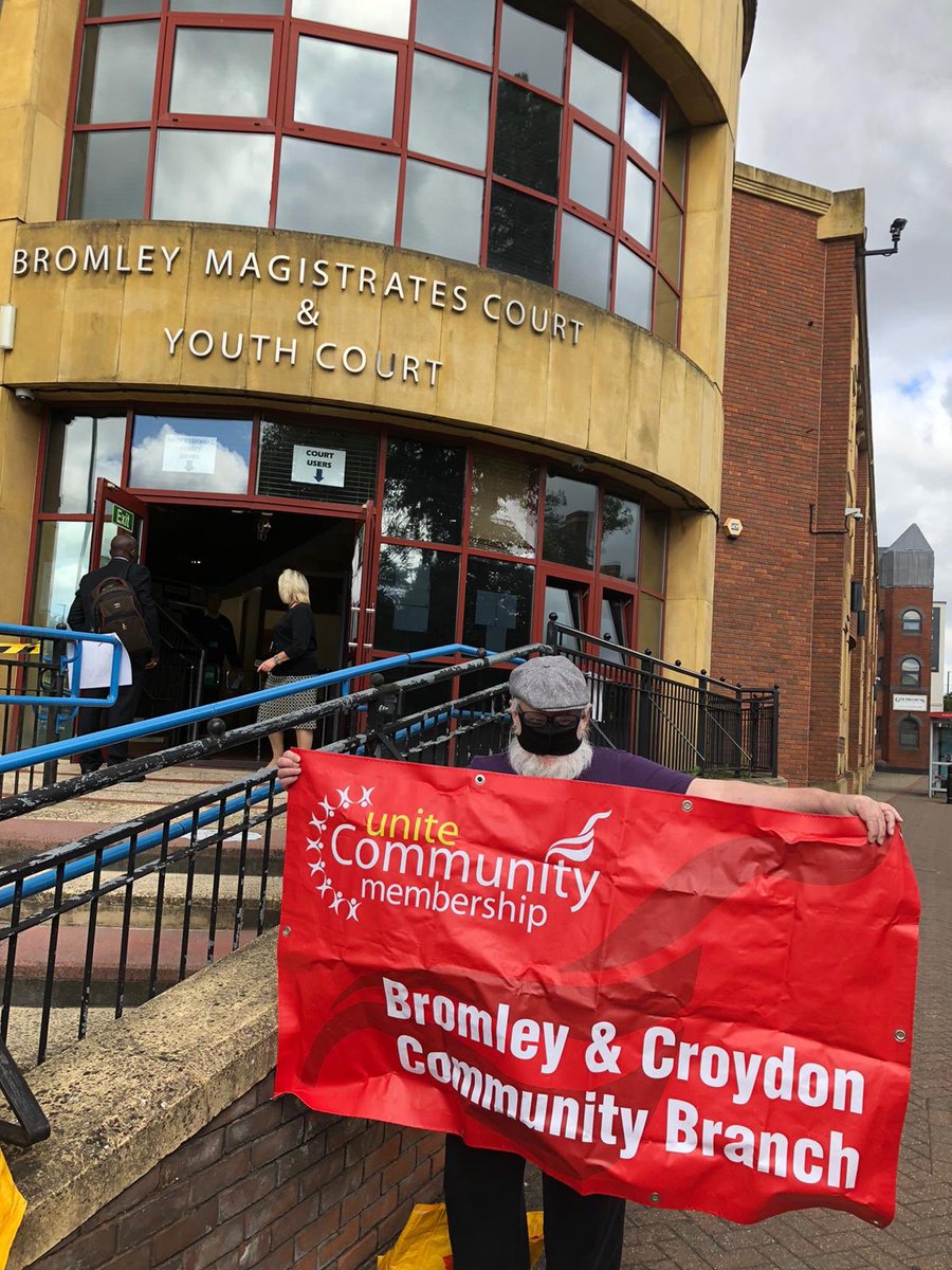 paulapeters2's tweet photo. #JusticeForKamy
#EndStopandSearch
Andy Ward Branch Treasurer outside Bromley Magistrates Court in solidarity with Kamy and @AntiRacismDay https://t.co/uuXnbub903