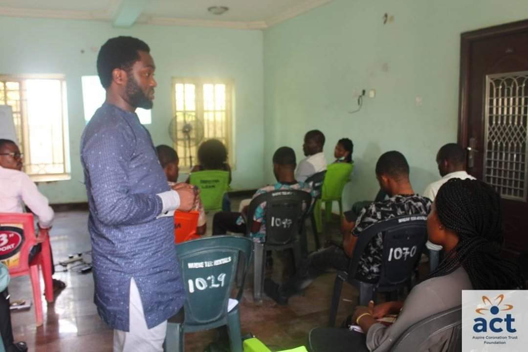 Angelfoundatn's tweet photo. Angel Support Foundation and Devtrain CEDI, held an orientation training for project officers and volunteers for CLCAP II.
This project is proudly funded by Aspire Coronation Trust Foundation.
Photo speaks.
#Actfoundation
#ASF
#Devtrain
#CLCAPII
#givinghope https://t.co/IlwWDU38YU