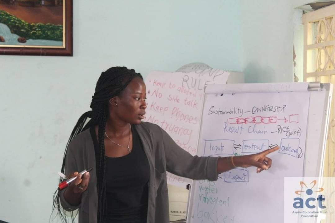 Angelfoundatn's tweet photo. Angel Support Foundation and Devtrain CEDI, held an orientation training for project officers and volunteers for CLCAP II.
This project is proudly funded by Aspire Coronation Trust Foundation.
Photo speaks.
#Actfoundation
#ASF
#Devtrain
#CLCAPII
#givinghope https://t.co/IlwWDU38YU
