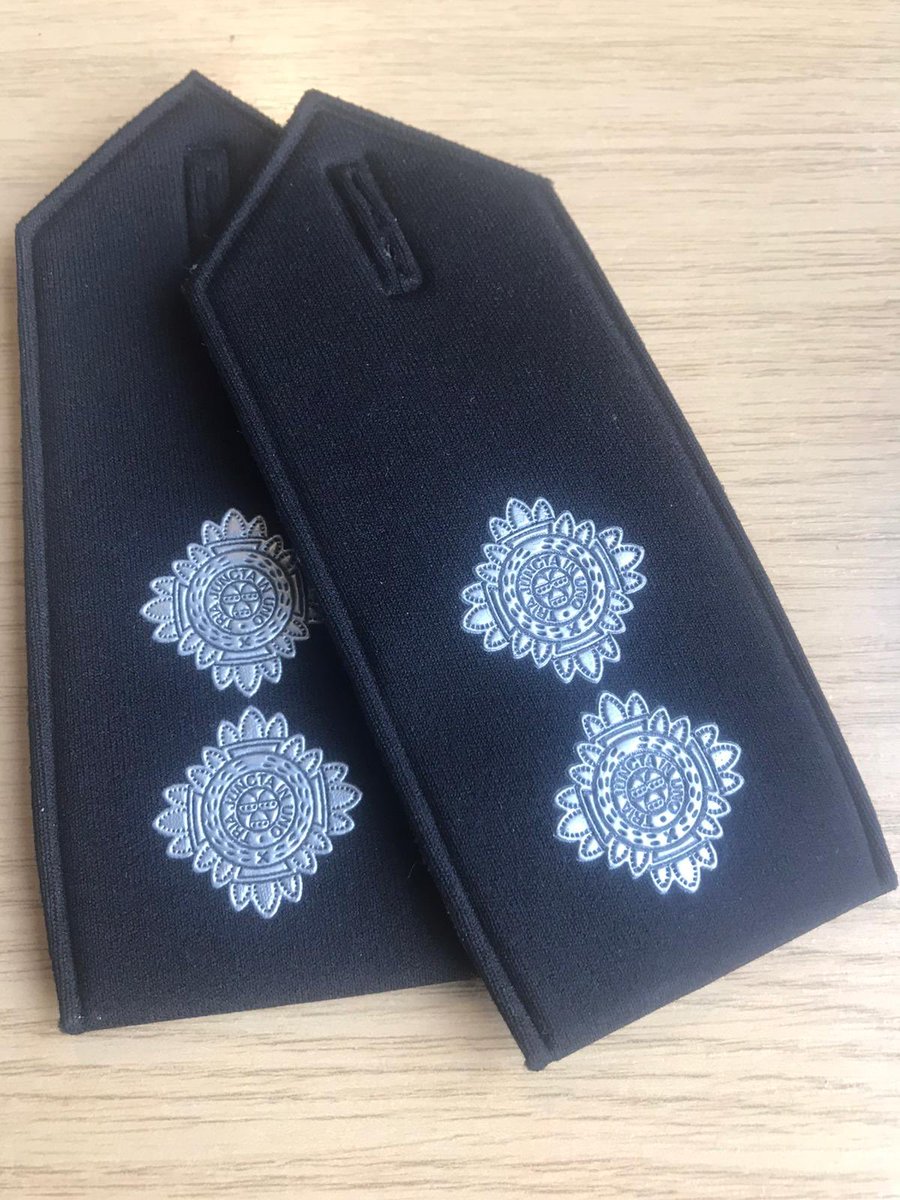 ChrisLGrandison's tweet photo. Really excited to start my new role tomorrow as #StreamManger with @Police_Now
Was nice to get a #Goodluck card from one of my team 🙌🏽
Along with the #PN team ,I look forward to bringing 96 brand new officers into @WMPolice in Sep to make a real difference in communities 👮♀️👮♂️ https://t.co/cEdrUmpu1p