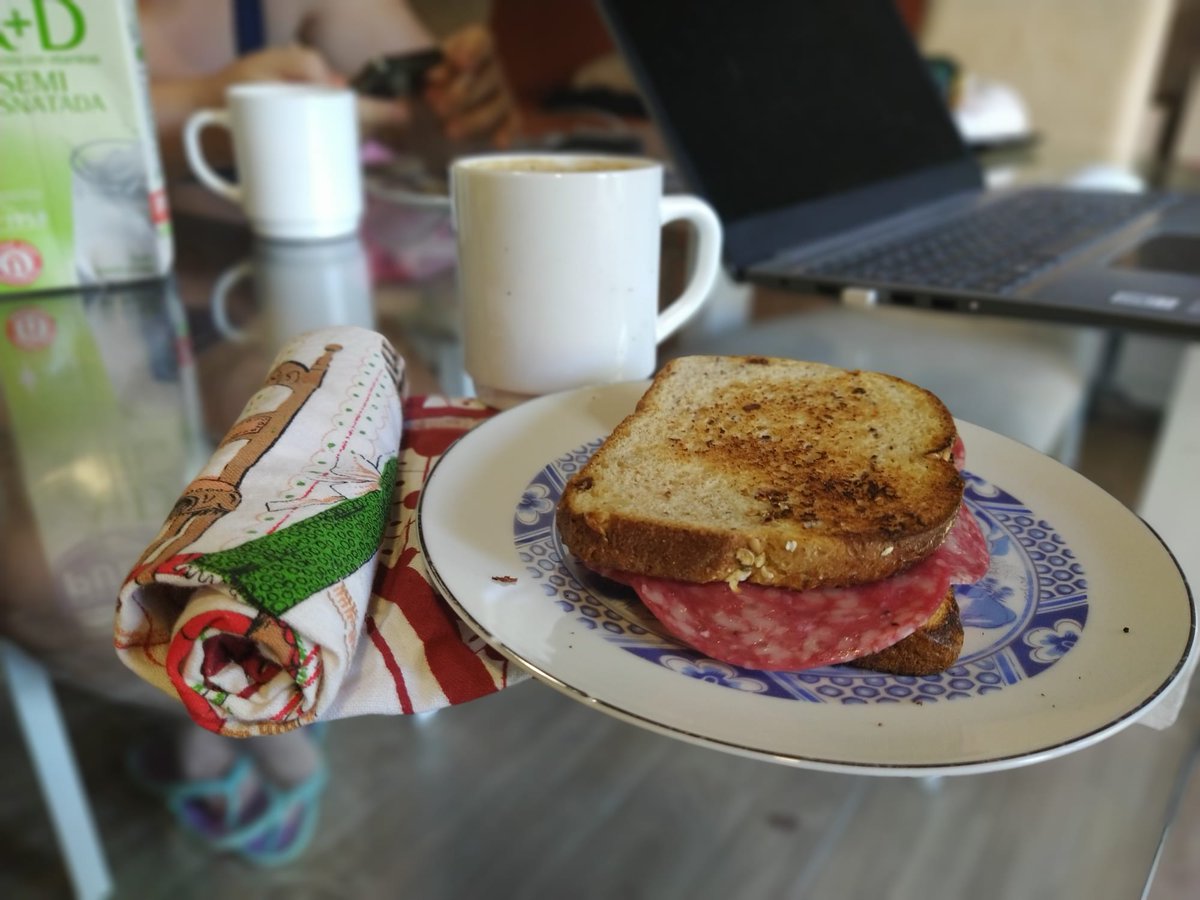 PintoYurema's tweet photo. Proyecto Oroweat. Muchas gracias a @sampleo 
Los mejores sandwiches y desayunos de las vacaciones.

#oroweat
#especialistaEnCerealesYSemillas https://t.co/yIJUZfbUZq
