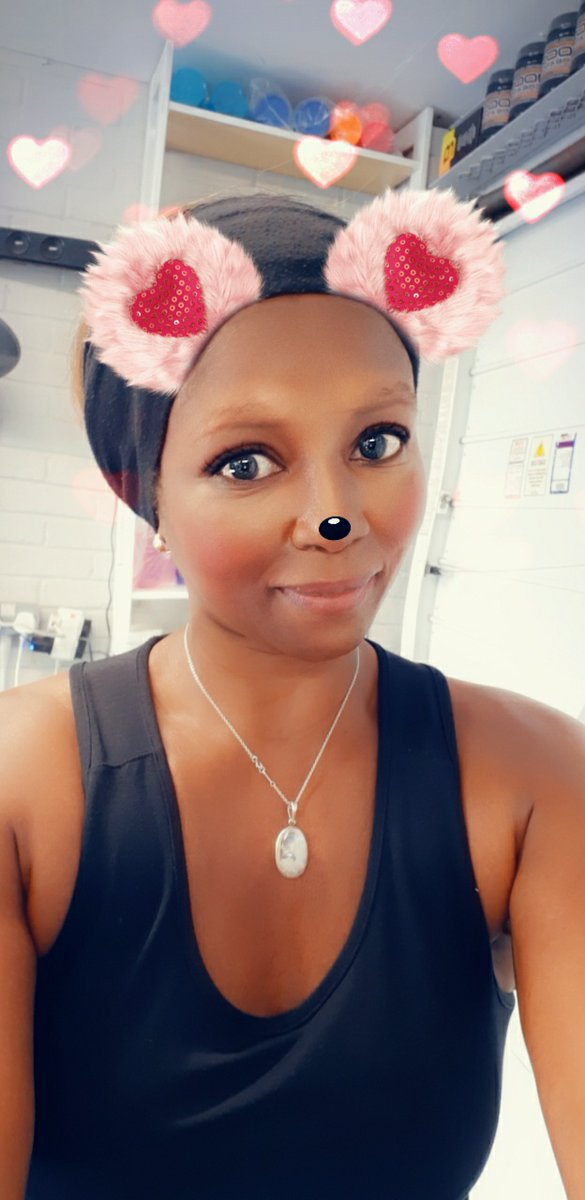 joyceamua's tweet photo. Morning workout done! Time to begin my day!! ๐ช๐ฝ๐ฅฐ #mondayvibes #fitfam #lowerbodyworkout #positivevbesonly #workoutsession #legsandabs #myfitnessjourney https://t.co/nepHJwy3Pr