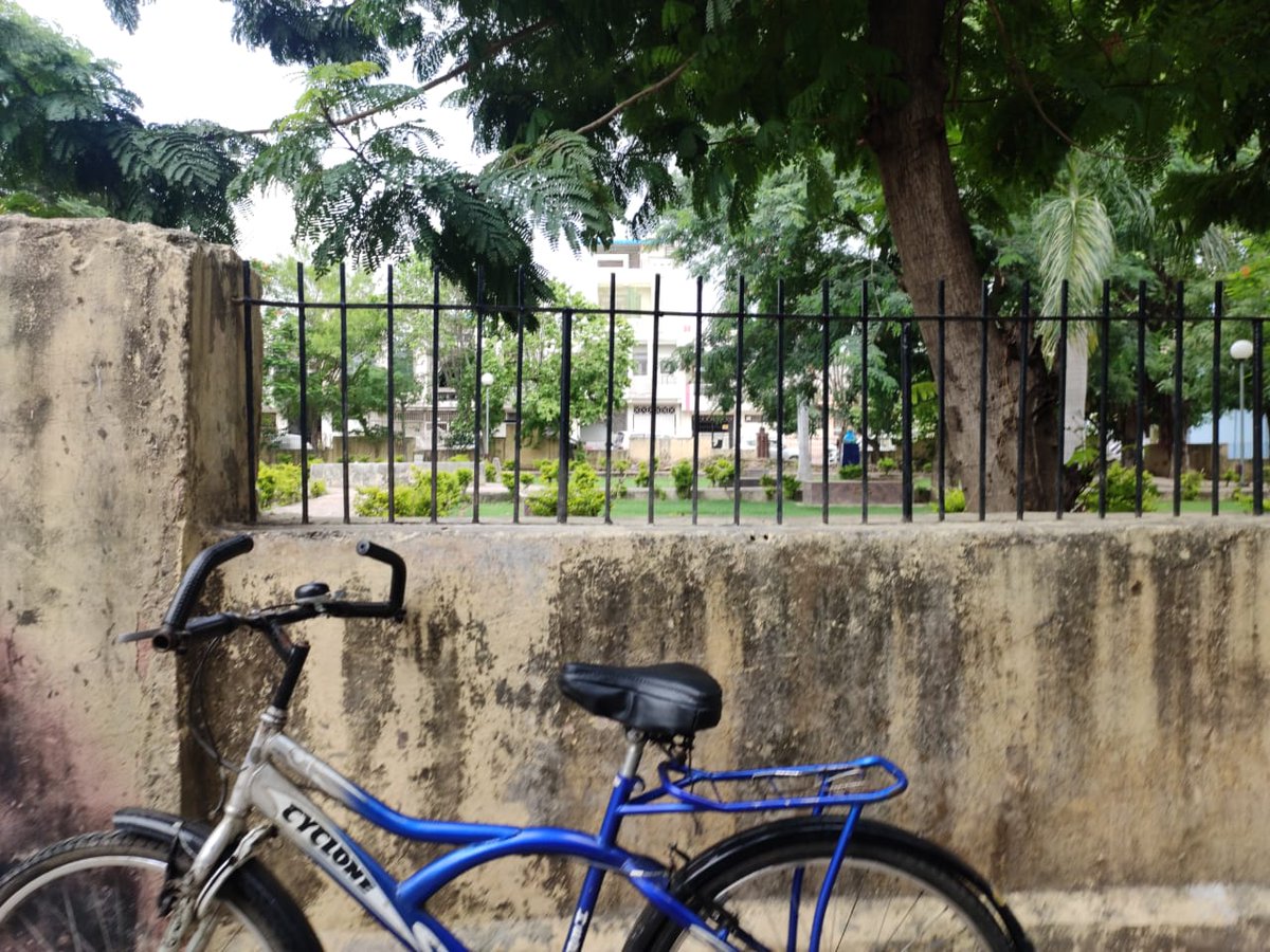 inoubliable09's tweet photo. Cycling is a good exercise so we have to do it💫
And let's be eco friendly 
🤜🤛
@sustain_andsave 
@aarya_tupe 
@AbhishekSaigir2 
@AbhiMishra1610 
@ankitashroff 
@ShrutiSingasane 
@SharvariDeshp16 
#earthlings
#kadambadhao
#apnakartvya
#greenisthenewblack
#bethechange https://t.co/VmX5nG5EnH