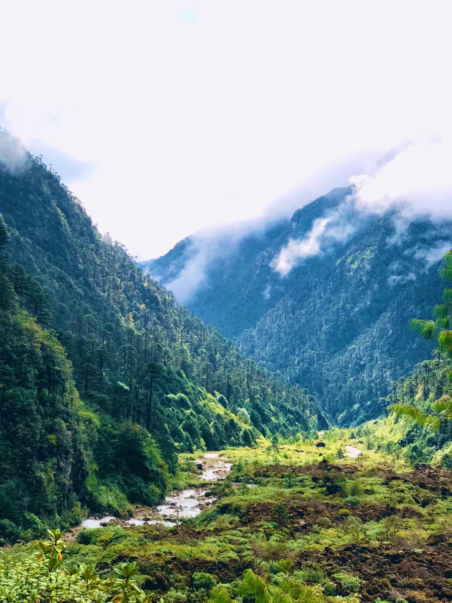 shalaran1's tweet photo. #Mechukha Trek to Passang Sonam Lake. #MechukhaLake #shiyomidistrict @ArunachalTsm @incredibleindia @neindiatraveler @tourismgoi @pasang_sona https://t.co/qVYZ3aTeIs
