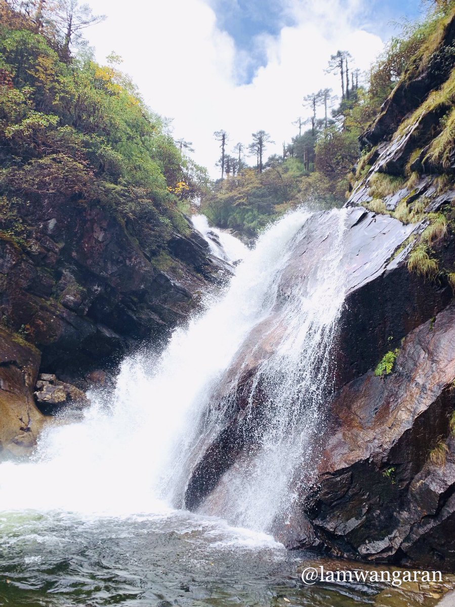 shalaran1's tweet photo. #Mechukha Trek to Passang Sonam Lake. #MechukhaLake #shiyomidistrict @ArunachalTsm @incredibleindia @neindiatraveler @tourismgoi @pasang_sona https://t.co/qVYZ3aTeIs