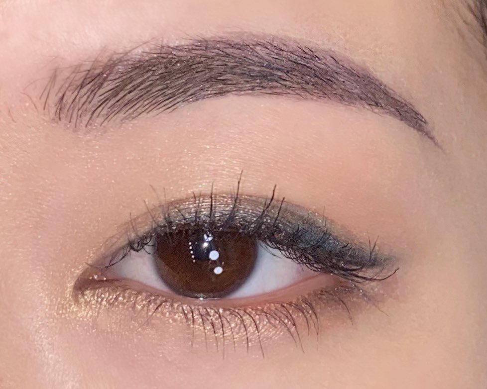 87makeup117's tweet photo. アーチ眉の描き方

おでこ出し前髪の時はアーチ眉にするとおでこの曲線が綺麗に見える https://t.co/l5v1T661Xc