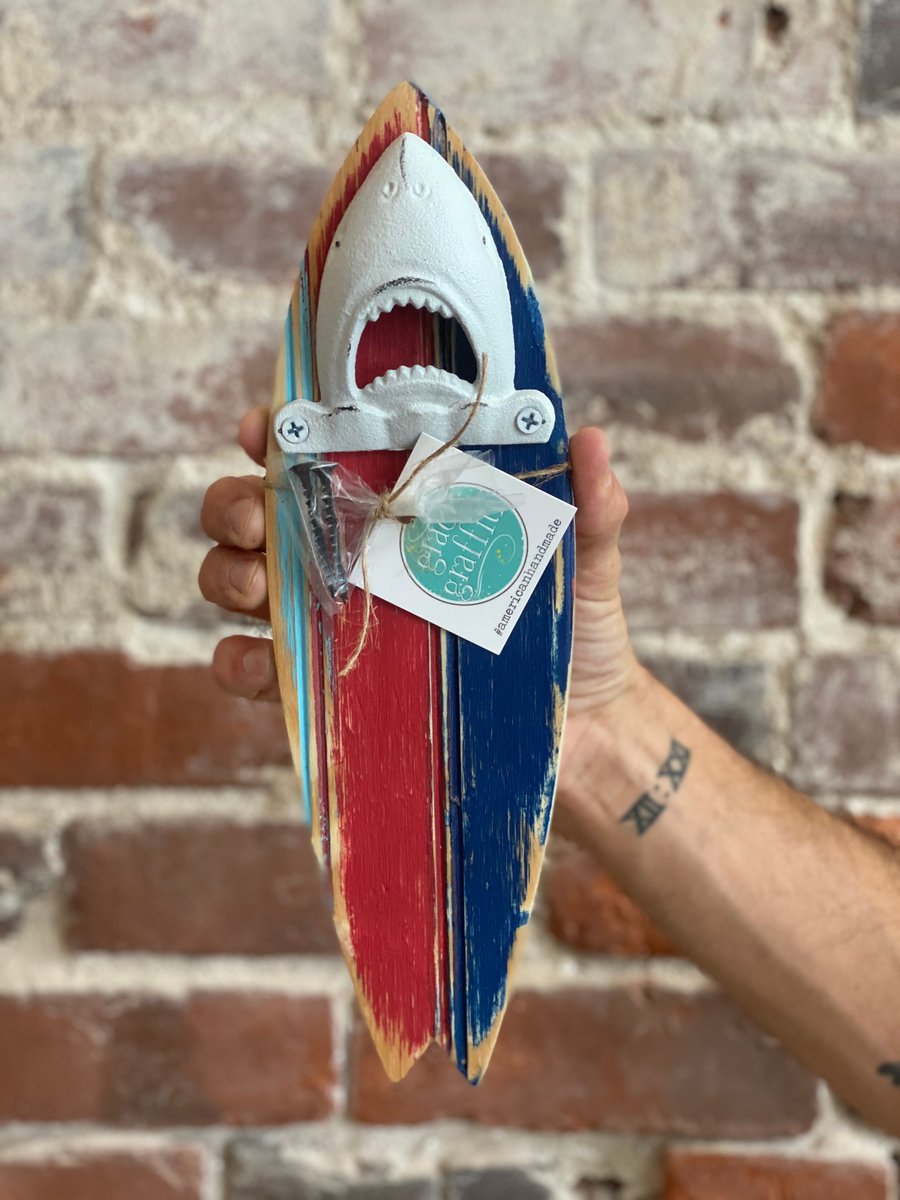 gracegraffiti's tweet photo. #sharkattack #cottagestyle #outdoordecor #onthecoast #beachlife #portcity #coastalliving #mybeachlife #beachcottage #homedecor #georgiamade #georgiagrown #georgiacrafted #mysouthernliving #lifeonthecoast #baressential #bottleopener #backyardparty https://t.co/C2gGms8vMp