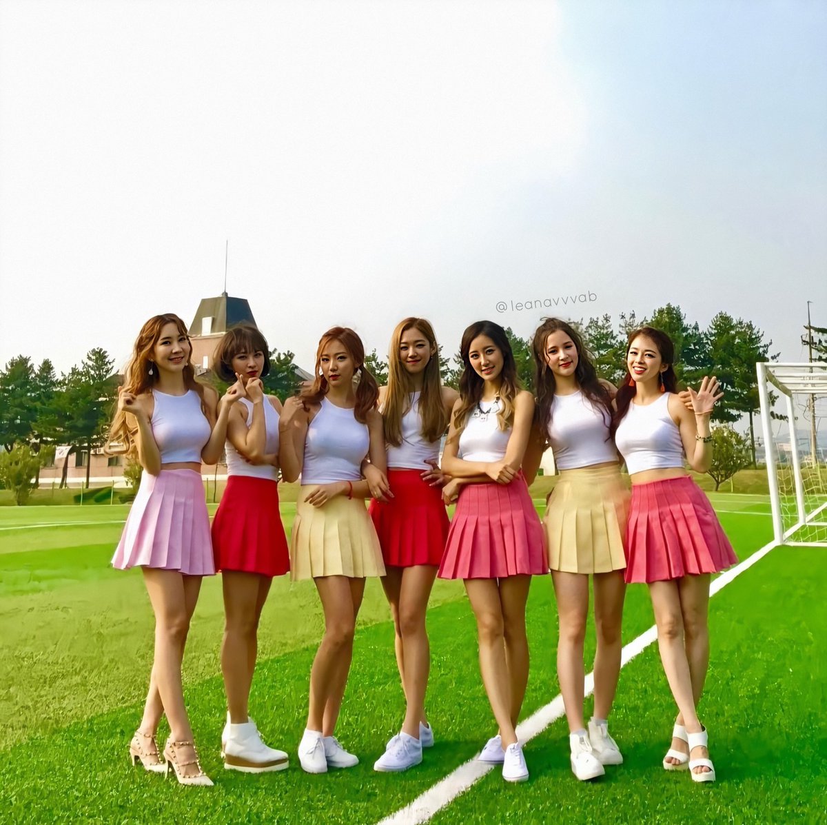 iMet_LEA's tweet photo. ♡
1 ㅡ jaeny • gayeon/yeonjoo • lea • yeji
2 ㅡ / • gayeon/yeonjoo • jaeny • yeji • / • lea • / https://t.co/VFPGEaKsun