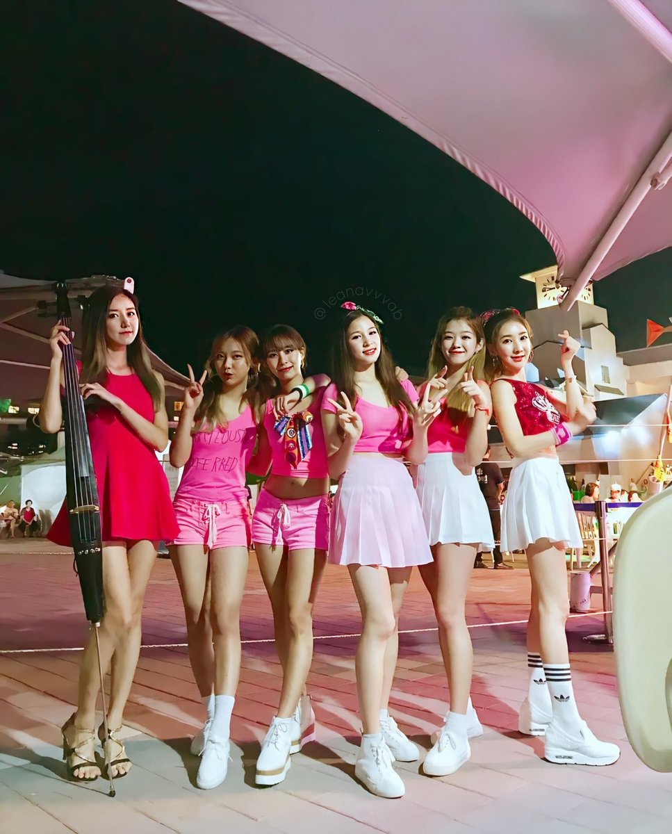 iMet_LEA's tweet photo. ♡
1 ㅡ gayeon/yeonjoo • lea • yeji • jay
2 ㅡ / • jaeny • gayeon/yeonjoo • lea • yeji • /
3 ㅡ gayeon/yeonjoo • lea • jaeny • yeji
4 ㅡ / • gayeon/yeonjoo • lea • jaeny • yeji • / https://t.co/VI9U6Ts0TU