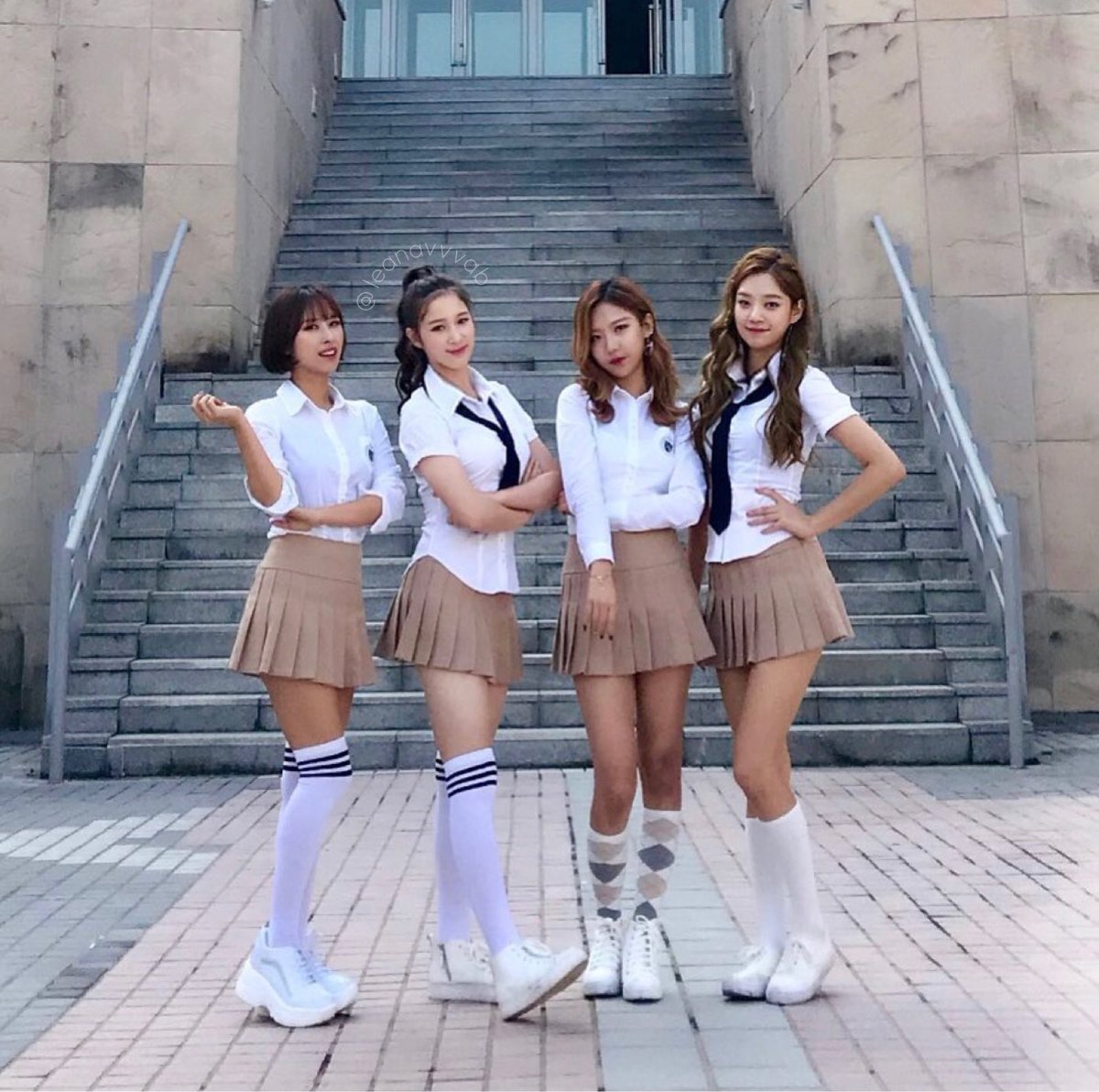iMet_LEA's tweet photo. ♡
1 ㅡ gayeon/yeonjoo • lea • yeji • jay
2 ㅡ / • jaeny • gayeon/yeonjoo • lea • yeji • /
3 ㅡ gayeon/yeonjoo • lea • jaeny • yeji
4 ㅡ / • gayeon/yeonjoo • lea • jaeny • yeji • / https://t.co/VI9U6Ts0TU
