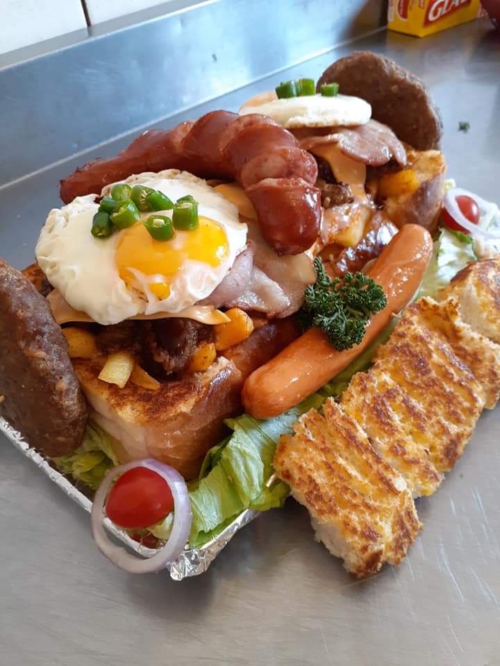 Dj_Techzi's tweet photo. #DijoTsaKasi๐ฏ Delisa Bhem Restuarant๐
#KotaKing ๐๐ผ๐๐ผ๐๐ผ Monster
190 Baduza Street, Emangweni Section 1632 Tembisa ๐๐ผ๐ฅ
@DelisaBhembe 0799794696๐ซ
#DJSBU https://t.co/B5CxdVF9uH