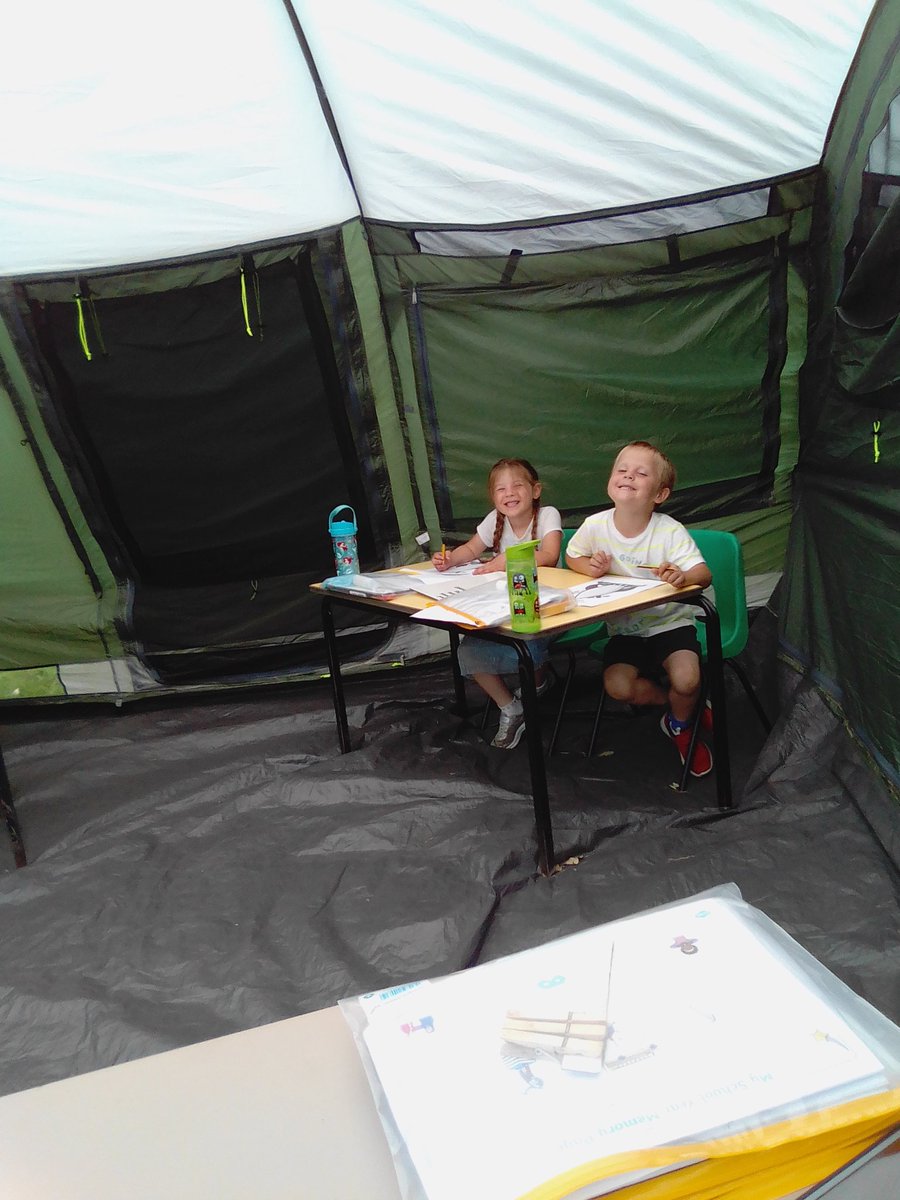RoydonPrimary's tweet photo. Great to see one of our bubbles working so hard in their outside classroom!! #roydonprimary https://t.co/TTEItwZ5kN