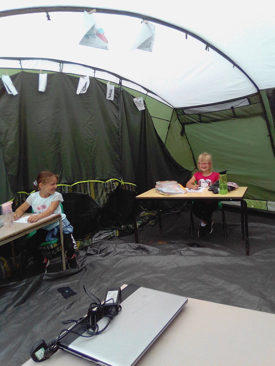 RoydonPrimary's tweet photo. Great to see one of our bubbles working so hard in their outside classroom!! #roydonprimary https://t.co/TTEItwZ5kN