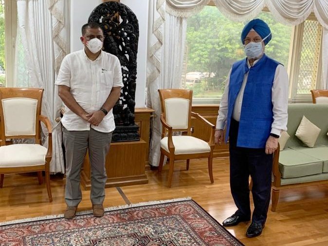 HardeepSPuri's tweet photo. I met my friend Sh @SanjayJhaBihar Ji today. We discussed the progress of Darbhanga Airport. Sometime back Chairman @AAI_Official &amp; I had spoken to Hon'bl Bihar CM Sh @NitishKumar Ji &amp; assured him that civil construction work on site will be completed in a few months.
@SushilModi https://t.co/ecltaPcIBB
