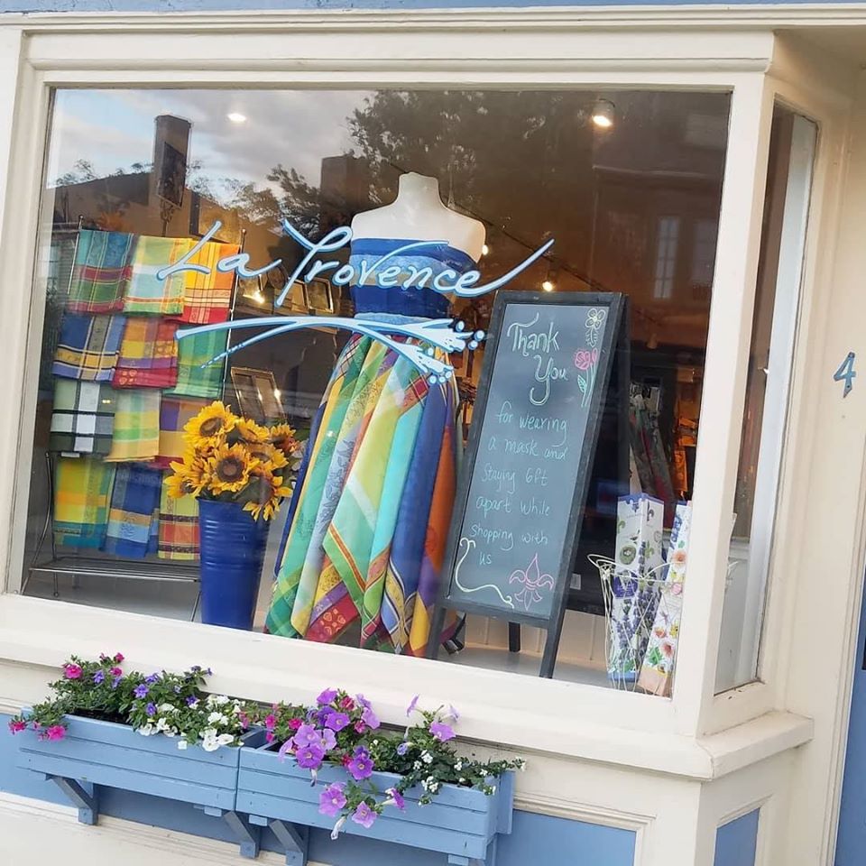 FREE GIFT &amp; SHIPPING when you Spend $125.00 or More conta.cc/2ZznDnM