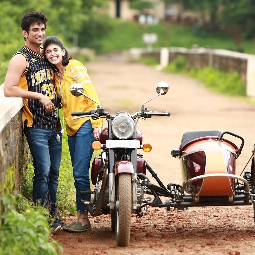 iamsid9644's tweet photo. #"Janam kb lena hai aur marna kb hai ye hum decide nhi kr skte par kese jeena h vo hum decide kr skte h"💕💯
.
This dialogue hit me hard ,uh will always be in our heart.!!
#DilBechara
#SanjanaSanghi
#itssr https://t.co/5GBO9c37MU