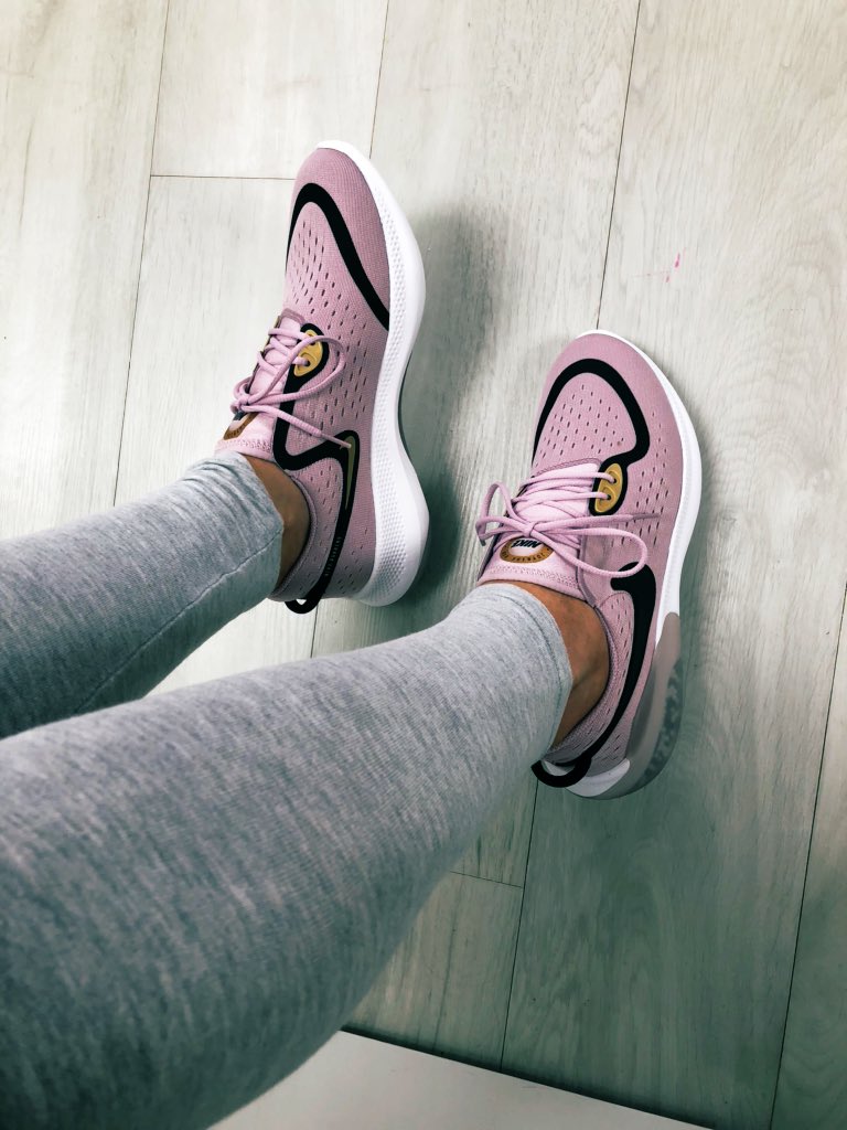 KarliethompsEng's tweet photo. New running trainers have arrived! No more blisters for me! Love them. May even wear socks with these... #hatesocks #pinktrainers https://t.co/b8xc31tnpA