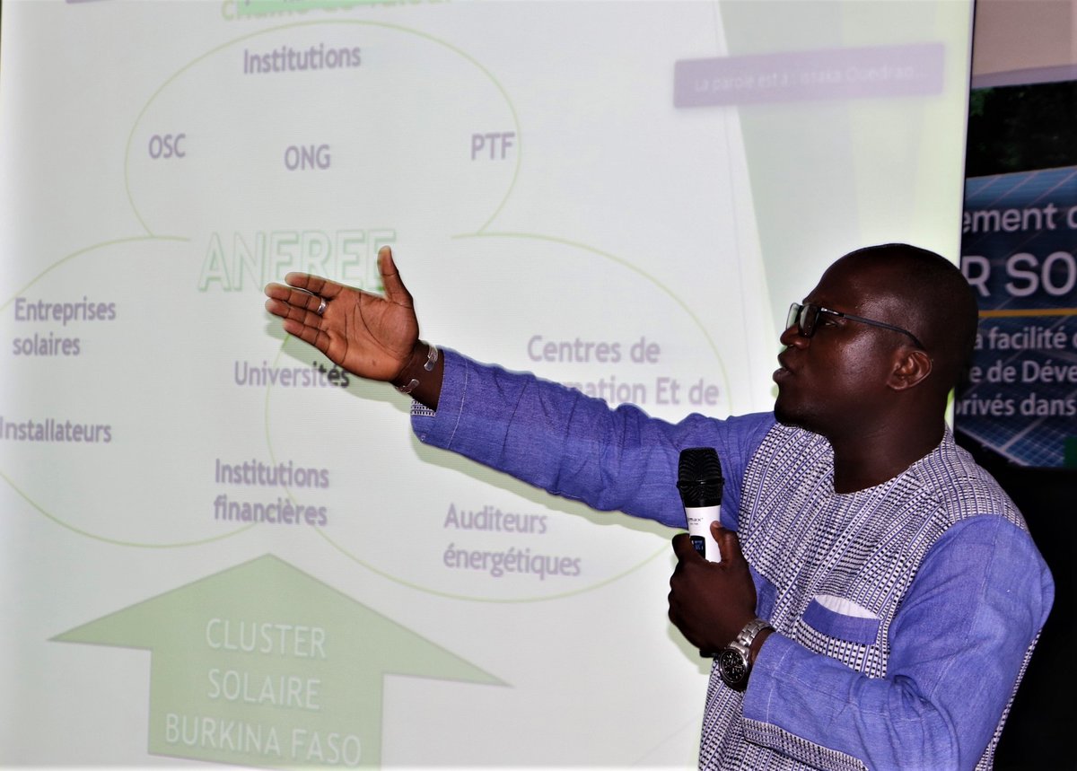 Mise en place du Cluster solaire Burkina Faso : les acteurs de la « Famille Solaire » appelés à s’unir pour être plus efficaces et compétitifs sur le marché national et international et mieux saisir les opportunités du domaine de l’énergie solaire.  👉👉aneree.bf/blog/2020/07/0…