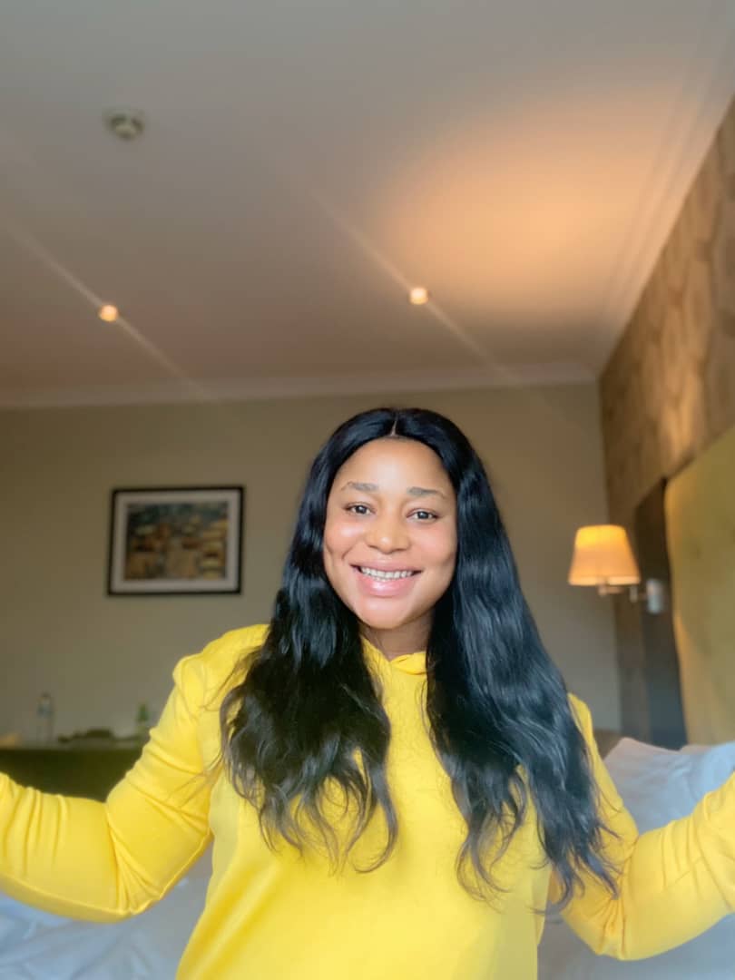 TheHypeQueen's tweet photo. A pretty woman like you deserves every beautiful thing! Happy Birthday! We love you!❤️❤️ #HBDEbiteinye
#TeamBolanleCelebratesEbi https://t.co/z5owA7buOi