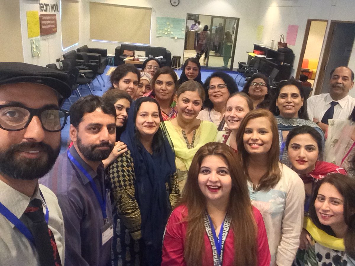 DrIngeBirnie's tweet photo. #StrathPakistan - with the 3rd cohort from @Crescentschool1 having just completed their introductory task! :-) https://t.co/YIxKHurvPl